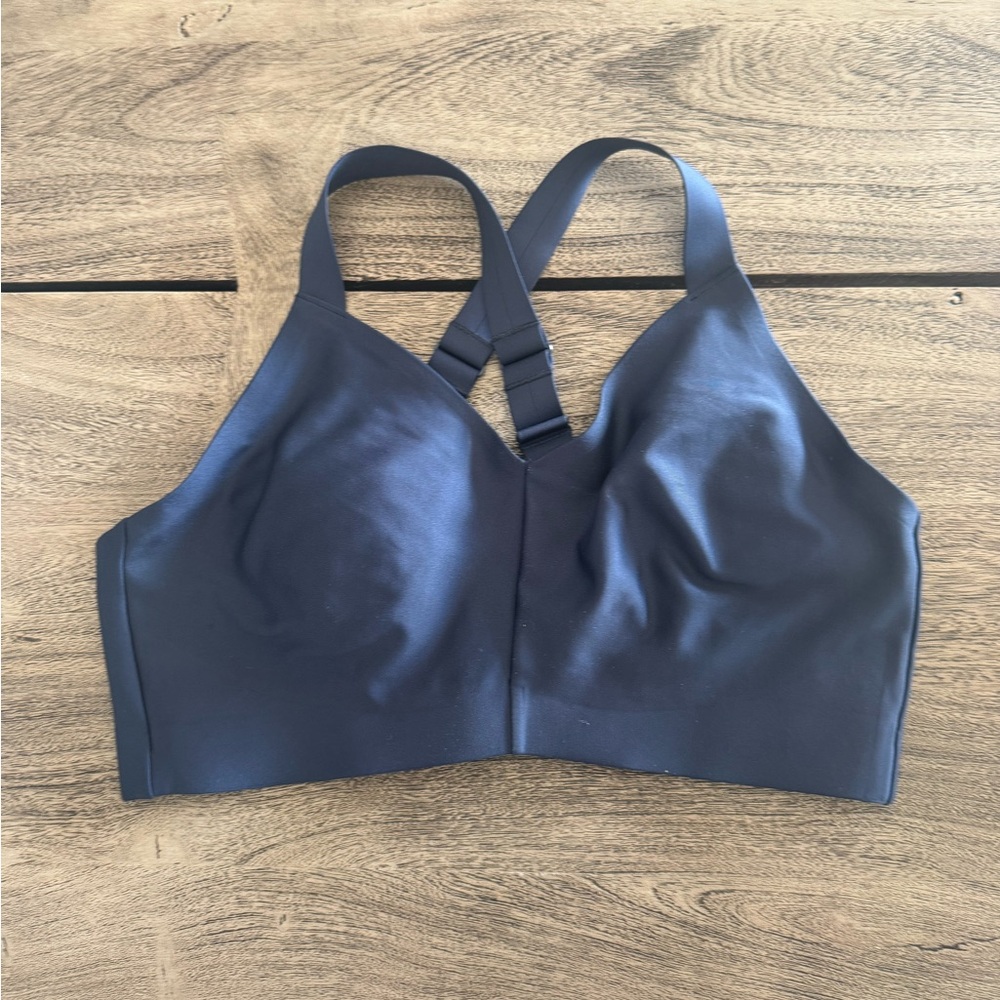 ALO Airlift Strength Navy Sports Bra